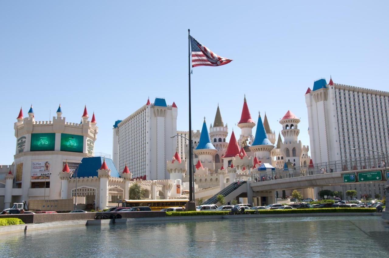 Beddable Unit By The Excalibur Casino Las Vegas Strip Aparthotel Exterior photo